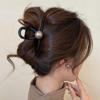 Kẹp Tóc Nữ Ngọc Trai Xám Cá Mập