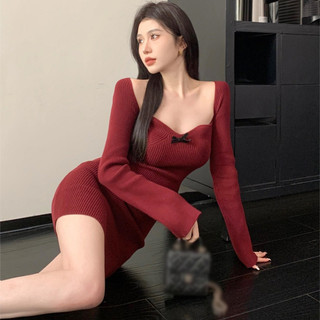 Đầm CNY Tay Dài Màu Trơn Trang Trí Nội Thất Năm Mới Cho Nữ