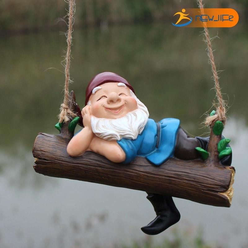 Gnome on A Swing Garden Tượng Nhựa Điêu Khắc Trang Trí Nhà Cửa Treo