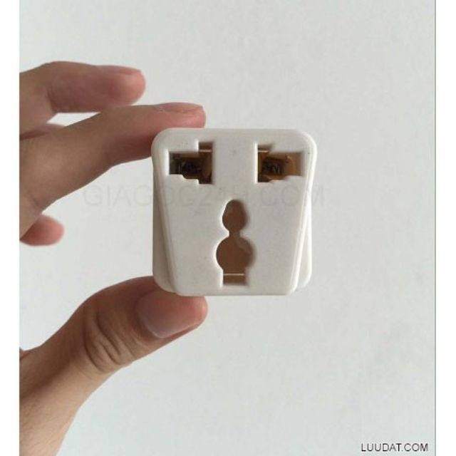 Đầu nối ổ điện 3 chấu ra 2 chấu hàng của vinakip - Shop Minh Tiến