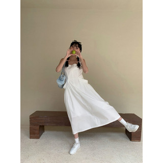 Yi En Ou Workwear Design Sense White Dress Spring 2024 Váy Nữ Cổ Vuông Không Tay Tank Top Váy
