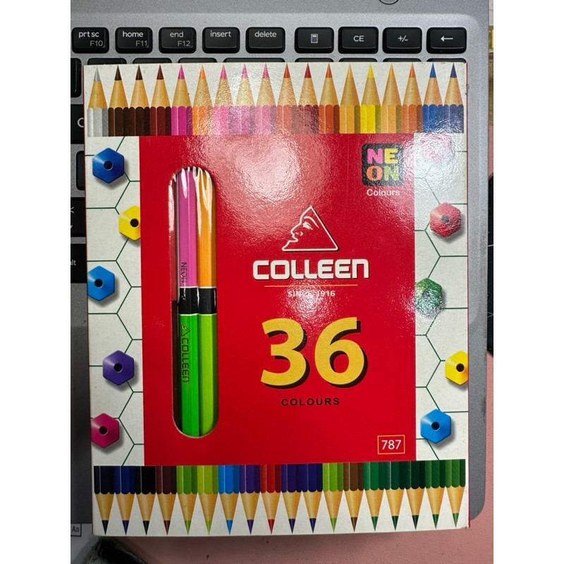 Chì màu 2 đầu 36 màu Nhật Bản Colleen. -