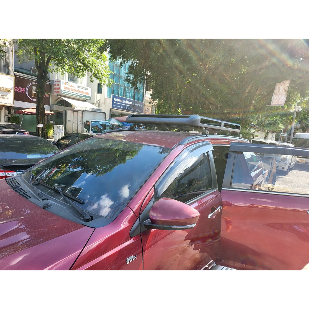 Giá nóc xe Toyota Rush