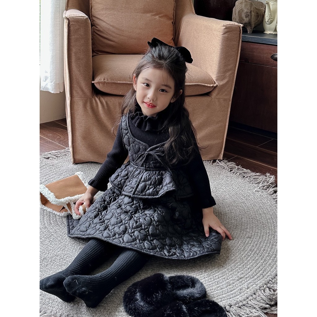 Set váy phao đen ( nhắn tin để em check size ạ )