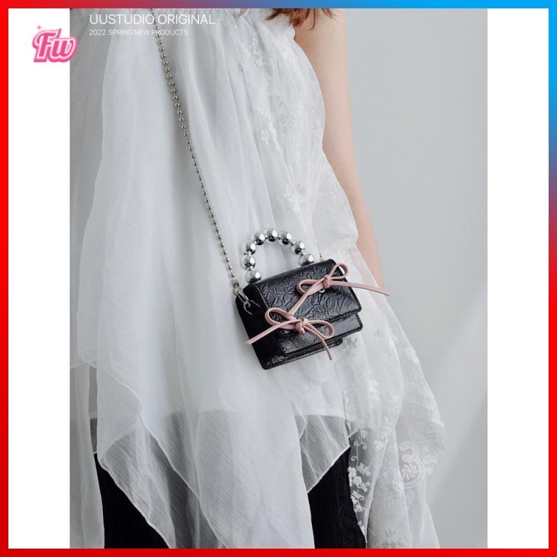 Túi Đựng Tai Nghe Dây Xích Mini Đính Nơ Màu Đen / Hồng Xinh Xắn