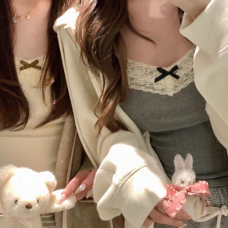 Áo Hai Dây Nữ Viền Ren Đính Nơ Ngực Cực Xinh Phong Cách Hàn Quốc Thời Trang Cho Nữ | BigBuy360 - bigbuy360.vn