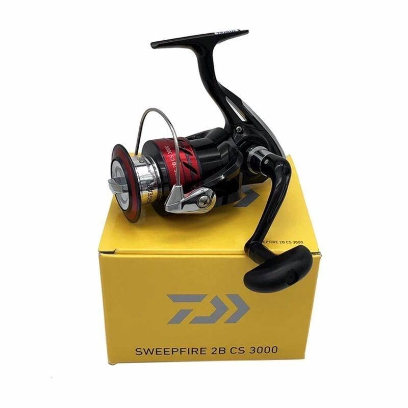 Cuộn quay DAIWA SWEEPFIRE 2B CS