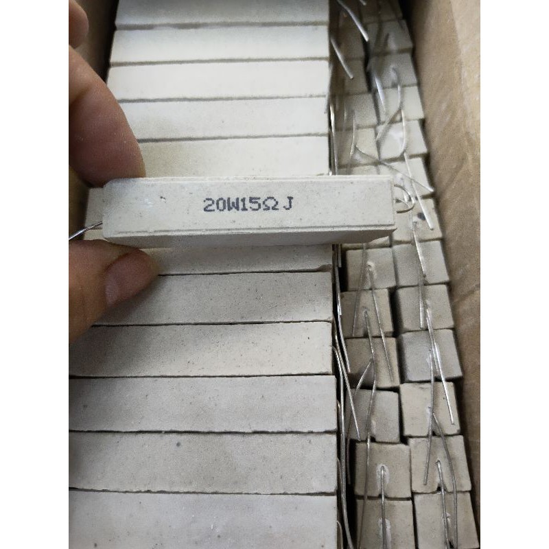 5 điện trở sứ 15om 20w