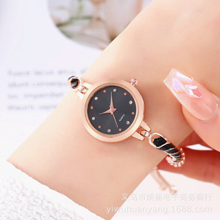 Đồng hồ thạch anh nữ dây rút đơn giản đồng hồ đeo tay thả mới đồng hồ nữ mặt số nhỏ có giá trị cao đồng hồ nữ