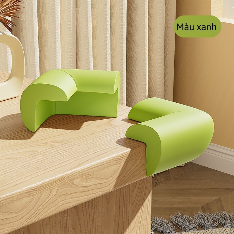 Bộ 4 Miếng Xốp Bọc Góc Bàn Lily's Decor Chống Va Đập Hiệu Quả, Lớp Keo Bền Lâu, Dễ Dàng Lắp Đặt