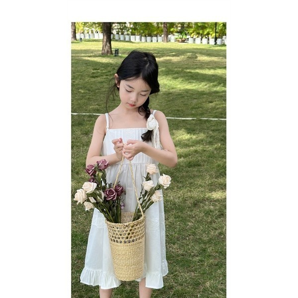 Đầm dây phối ren cho bé gái