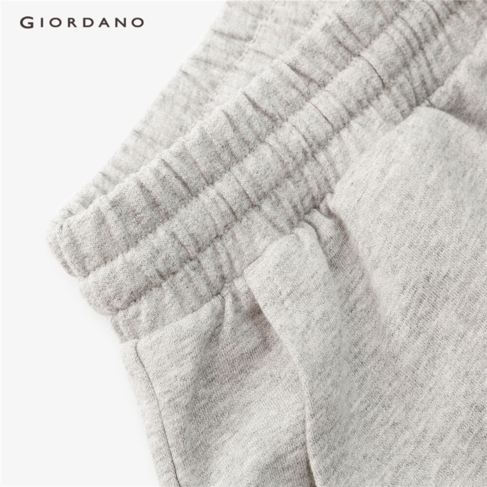 GIORDANO WOMEN Elastic waist loose cotton shorts 13403242