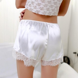 Quần Short Lụa Phối Ren -- VN313