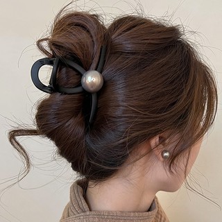 Kẹp Tóc Nữ Ngọc Trai Xám Cá Mập