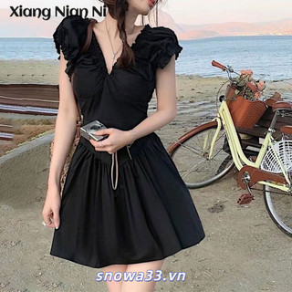 Xiang NIAN NI Đầm đen cổ chữ V nhỏ kiểu Pháp dành cho nữ 2024 thiết kế mùa hè niche váy đen nhỏ váy ngắn