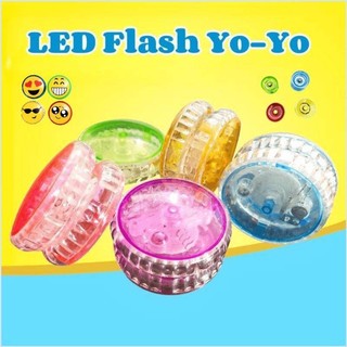 Izeksen⭐️yoyo bóng led flash yoyo bóng phát sáng yoyo bóng đồ chơi nhỏ nhựa đồ chơi trẻ em bóng đèn bóng quà tặng trẻ em
