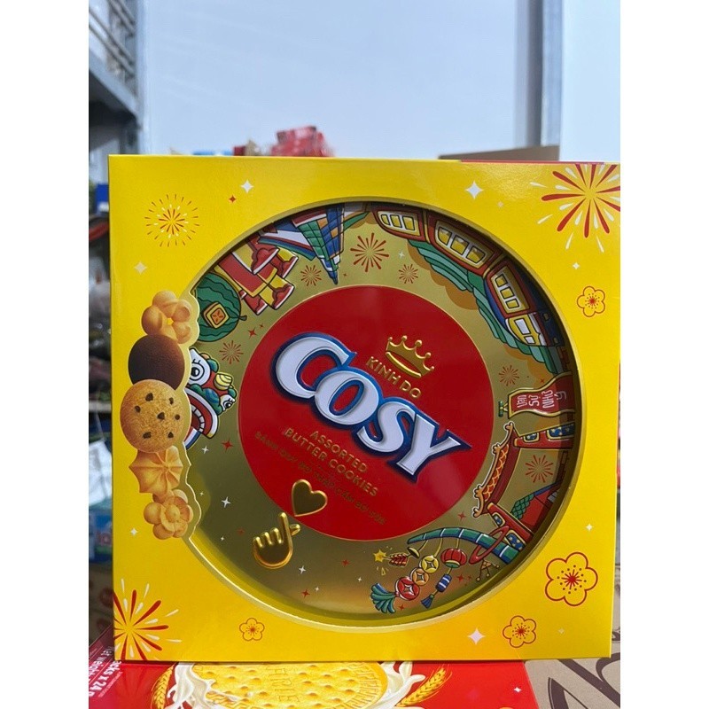 Bánh Tết Cosy Hộp Sắt 378g có túi xách VHMART57