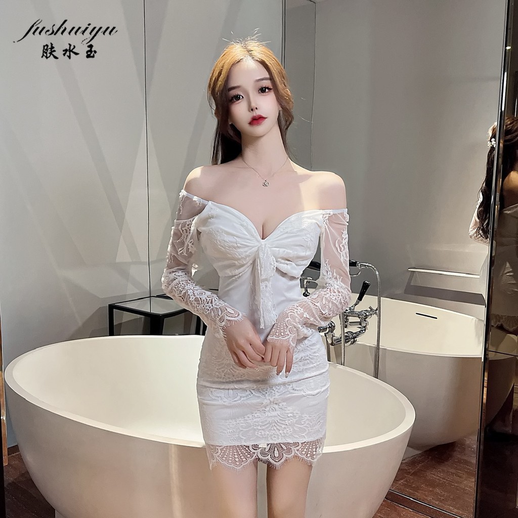 Fushuiyu Váy ôm mông dài tay ren gợi cảm