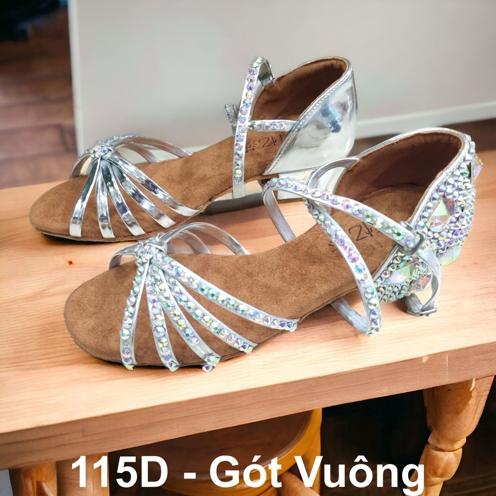 Giày Latin Bé Gái Gắn Đá 115 Gót Vuông (115D) - Trắng
