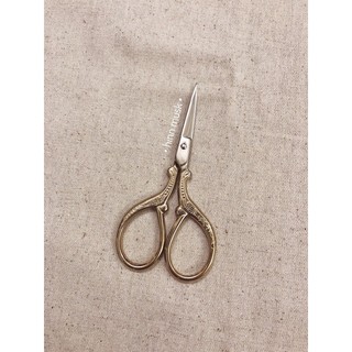 Kéo cắt chỉ len vintage basic