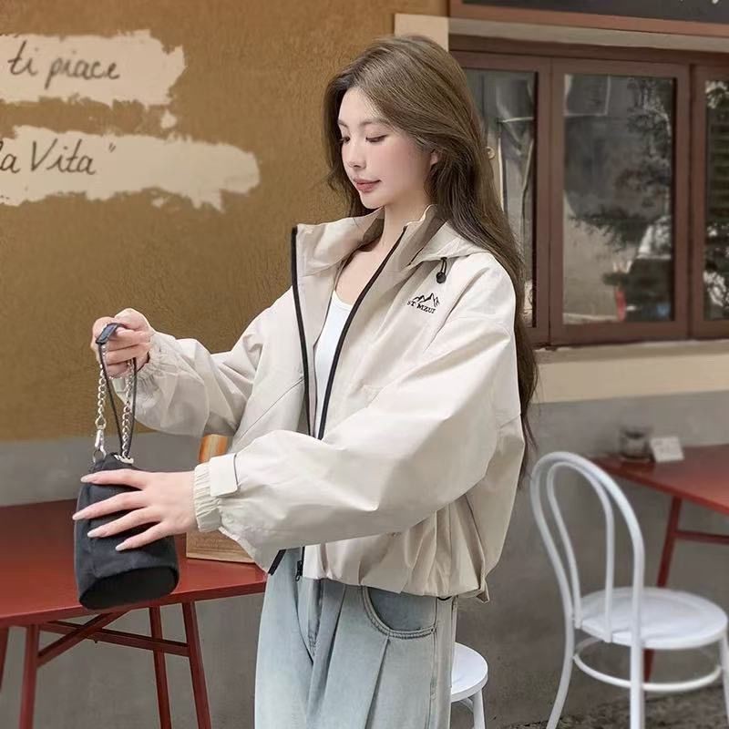 Áo khoác nữ Áo khoác nữ Áo khoác nữ Áo khoác nữ 2025 Phong cách mới Nữ Xuân Thu Quần áo Ngắn Nhỏ Thư