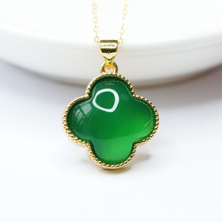 Mặt dây chuyền cỏ ba lá Chrysoprase Trang sức mã não Nhà máy trực tiếp Bán buôn MN2032406