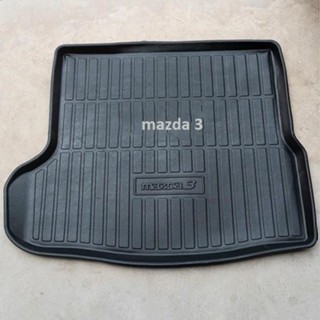 Lót cốp ô tô xe Mazda 3 2016 đến 2024 bản sedan.,  chất liệu nhựa dẻo ko mùi hôi, đàn hồi tốt