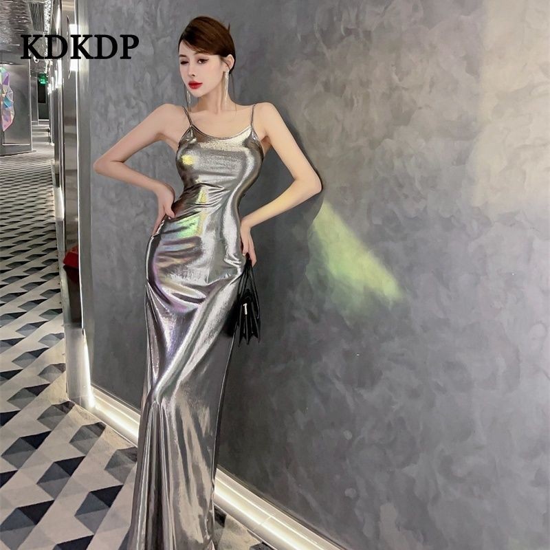 Kdkdp Váy Ba Lô Dây Dài Xẻ Tà Thoáng Khí Màu Bạc Thời Trang Mùa Hè