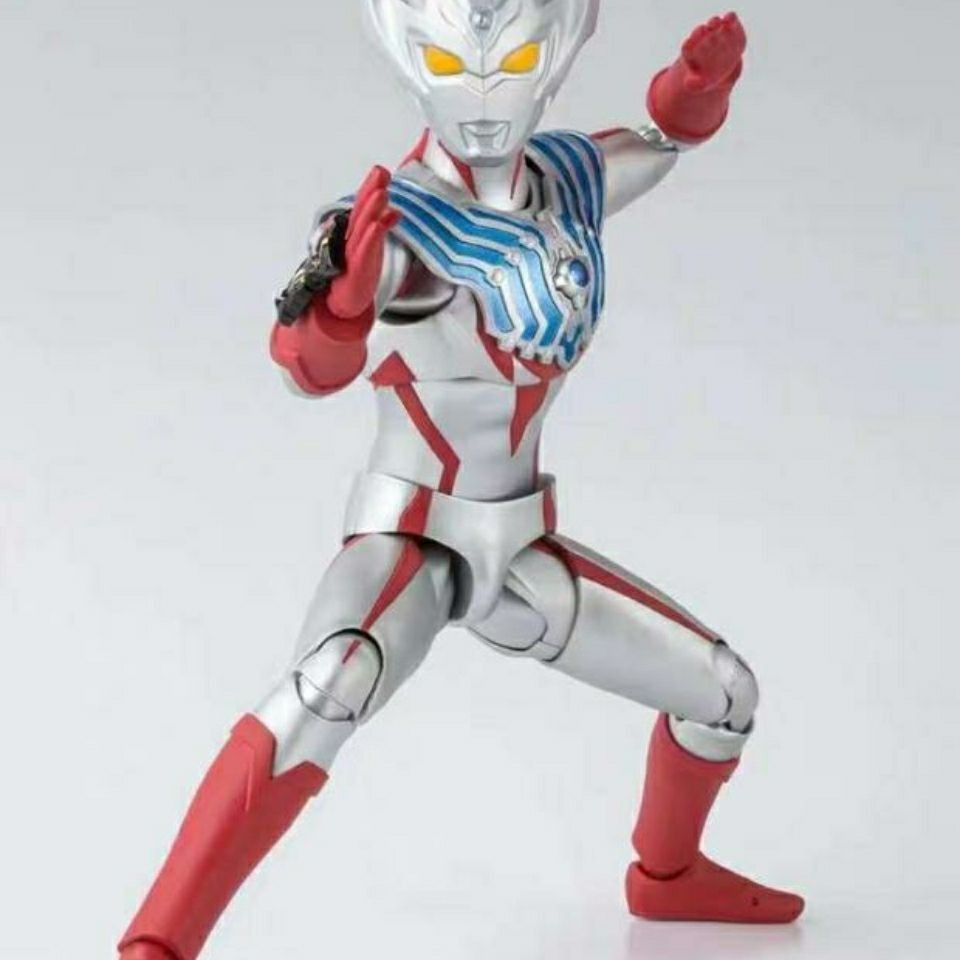 Thương hiệu mới Bandai Chính hãng SHF Tiga Ultraman Superman 15cm Di chuyển được Thành phẩm Mô hình sản phẩm Reprint Hàng có sẵn