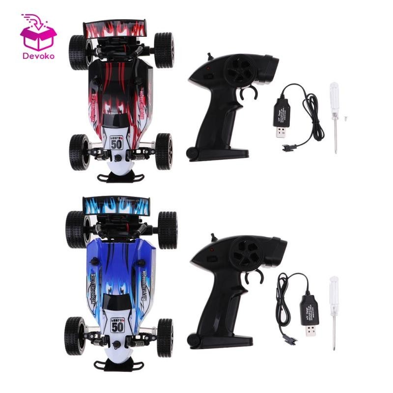 Xe Hơi Điều Khiển Từ Xa 1 / 20 Kèm Dây Sạc USB