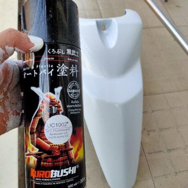 Sơn xịt Samurai nền huỳnh quang trắng - UC1002