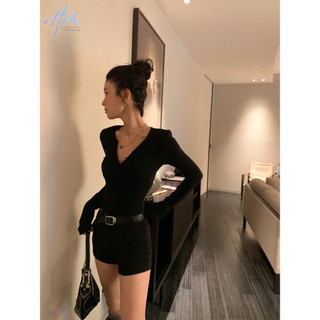 Đen Hot Girl Jumpsuit Quần Short Nữ Mùa Thu 2024 Phong Cách Mới Cao Cấp Ôm Hơn Nhìn Jumpsuit