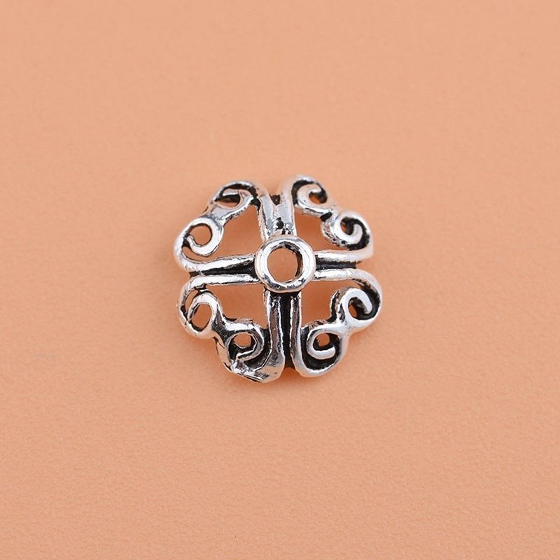 Charm bạc HTJEWELRY ốp hoa cánh trái tim PH091