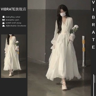Sữa Trắng Mỏng Hơn Nhìn VIBRATE Nữ Drap Nhẹ Nhàng Phong Cách Pháp Tình Yêu Đầu Tiên Phong Cách Thu Đông Cổ Chữ v Váy Cổ Tích CN2L