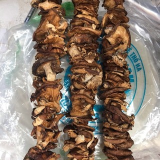 100gr nấm hương bắc cạn xiên dài