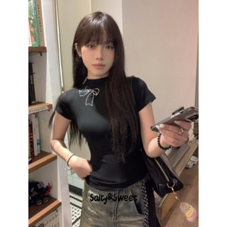 Salty&Sweet store áo phông áo thun nữ croptop baby tee thời trang Popular Thời trang Minimalist WCS2430IDI 13Z240327