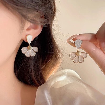 Pinkdudu Thanh Lịch Vỏ Bông Tai Hoa Nữ Độc Đáo Niche Tính Khí Ánh Sáng Sang Trọng Cao Cấp Và Thời Trang Bông Tai