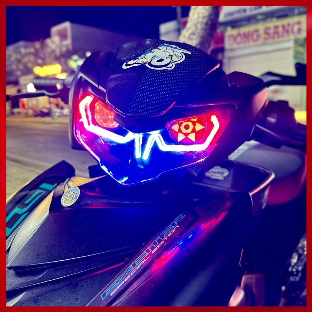 Pha đèn TST bi cầu Ma 1.5 ( Chế độ 7 Màu ) Lắp sẵn trên choá Exciter150/ Chỉnh bằng Bluetooth/Đồ Chơ