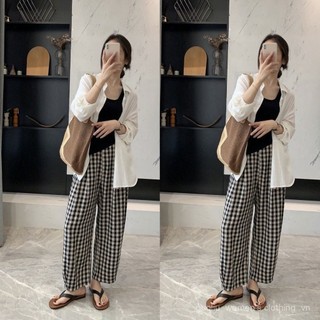 Quần kẻ sọc cỡ lớn đơn giản phù hợp với quần thẳng cắt thường ngày