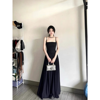 Váy đen Váy 2 dây trễ vai Đầm hai dây body dáng dài Cao Cấp Màu Đen Sling Đầm Nữ Mùa Hè Pháp Hepburn Phong Cách Nhẹ Nhàng Đi Biển Kỳ Nghỉ Váy Dài Siêu Đẹp