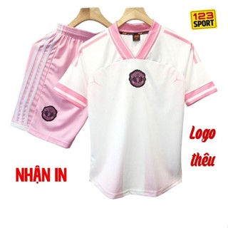 [Có in tên số]Quần Áo Bóng Đá, Đồ Đá Banh MU trắng  hồng Cổ V 2025 Thun Lạnh Cao Cấp