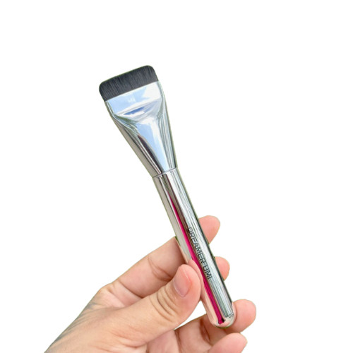 Cọ dẹp tán kem nền Dreamer Umi