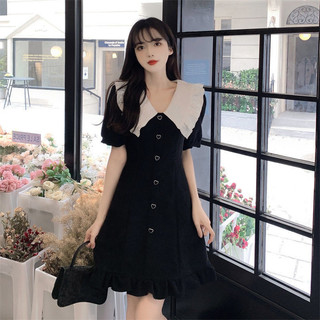 Váy Liền Cổ Búp Bê Kiểu Pháp Thon Gọn Cho Người Mập Cỡ Lớn Váy Đen Nhỏ Cài Nút Tình Yêu Thiết Kế Cao Cấp Mẫu Mới Mùa Hè
