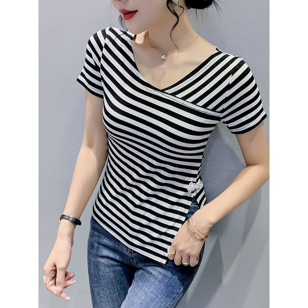 Áo thun cổ chữ V sọc thời trang nữ tay ngắn mùa hè xẻ tà