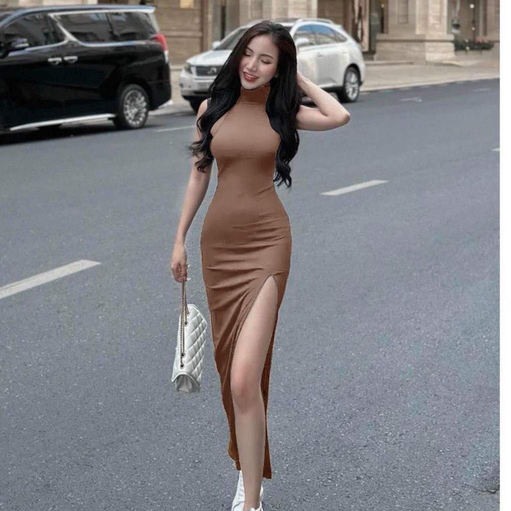 Đầm body cổ lọ sát nách xẻ đùi phom dài, tạo dáng điệu đà | BigBuy360 - bigbuy360.vn