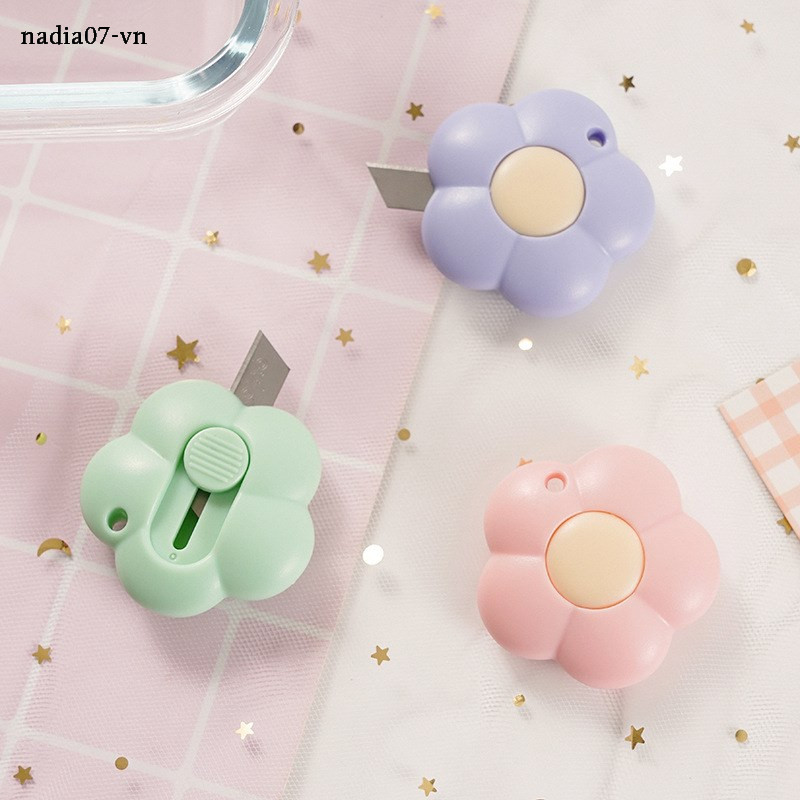 Dao Cắt Giấy Mini Hình Hoa Dễ Thương