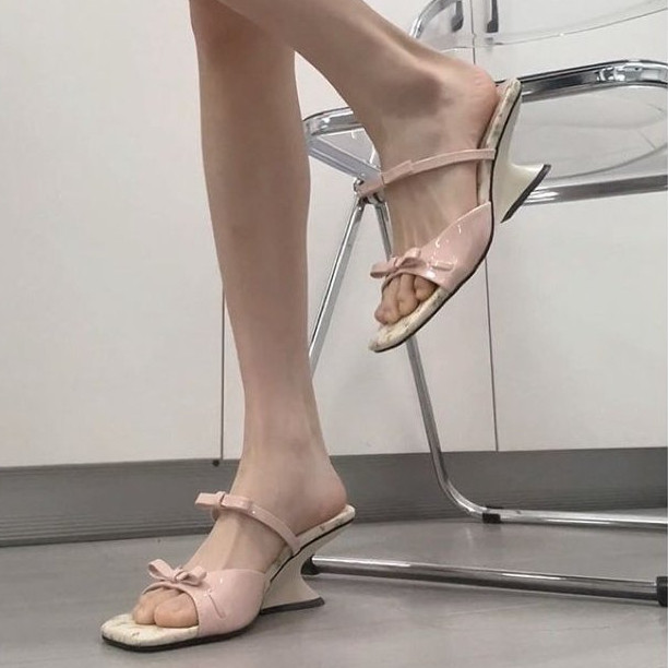 Giày Wedge Slip-On mũi vuông kiểu Hàn Quốc, PU chống trượt, bền, thời trang mùa hè cho phụ nữ, dép đi trong nhà, giá bán buôn tại nhà máy | BigBuy360 - bigbuy360.vn