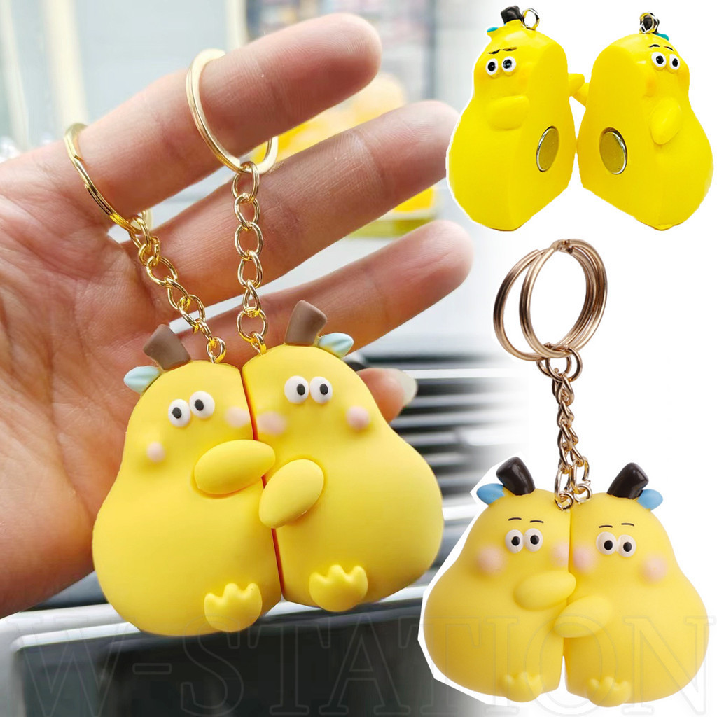 Móc chìa khóa cặp đôi hình quả lê hoạt hình nam châm - 1 cặp Mặt dây chuyền búp bê ôm quả lê dễ thươ