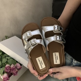 Thắt Lưng Phẳng Khóa Dép Nữ Mùa Hè Mặc Ngoài 2024 Phong Cách Mới Retro Cổ Tích Phong Cách Đế Mềm Đi Biển Dép