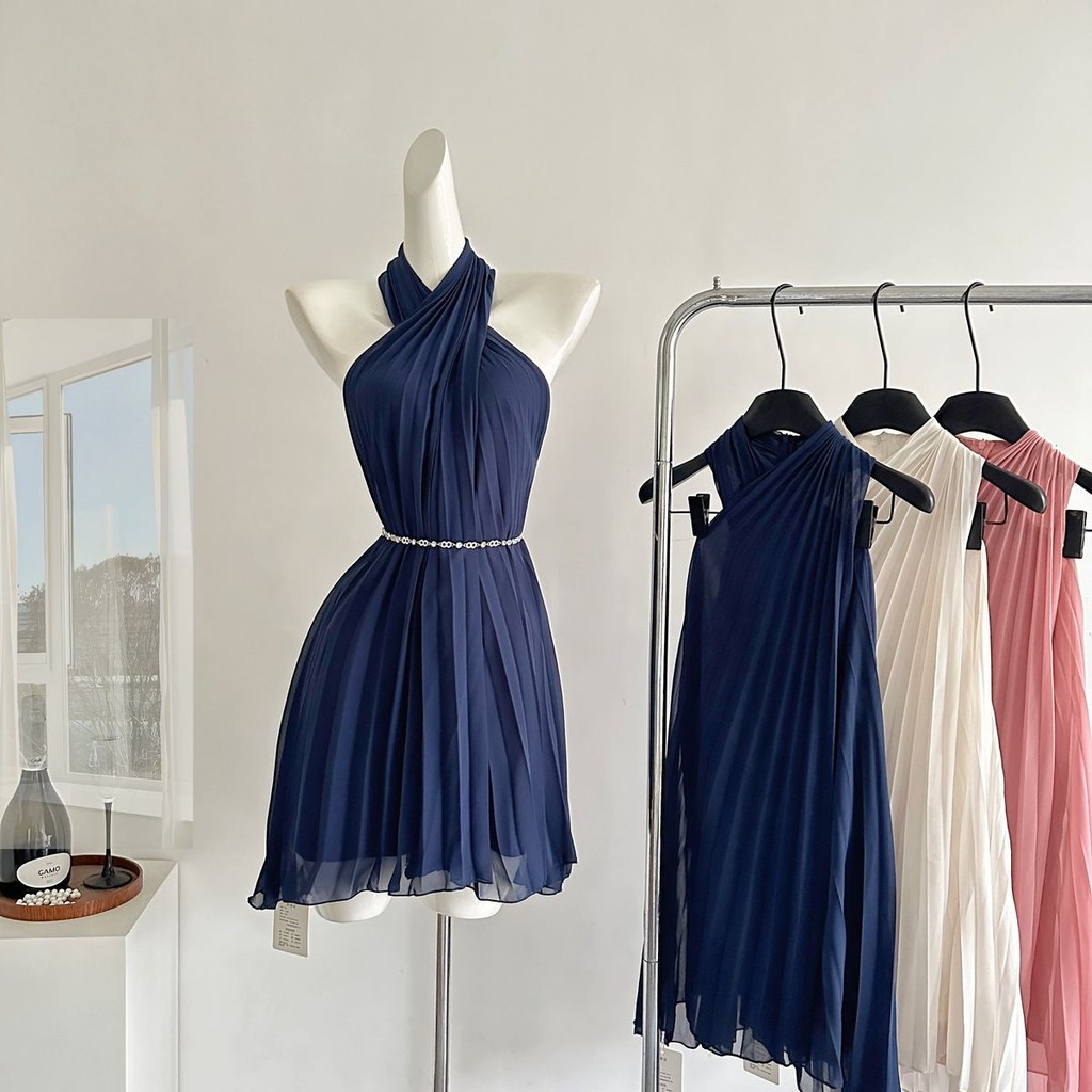 Đầm cổ dây Hàn Quốc đầu tiên Váy xanh nữ Váy xếp li màu xanh